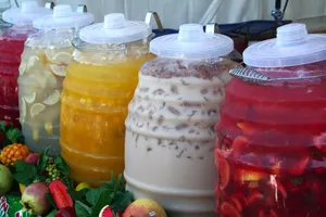 Ruta de mercados. Mercado Penitenciaría: uno de los más grandes de domingo en la mañana. Hay postres, fruta fresca, tacos, elotes, pollo, gorditas y comida vegana