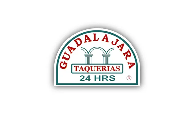 Taquerías icónicas. ¿Tacos 24/7? Sí. En San Nicolás, Taquería Guadalajara ofrece tacos de barbacoa bañados estilo tlaquepaque desde 1981