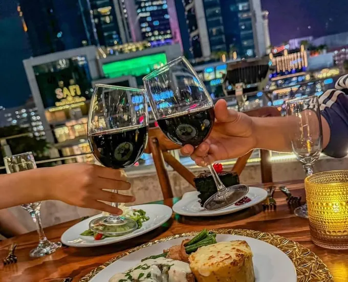 Navidad 2025. 5 recomendaciones para celebrar el Año Nuevo 2026 en Monterrey, San Pedro y Cumbres, con cena, música en vivo y un gran ambiente