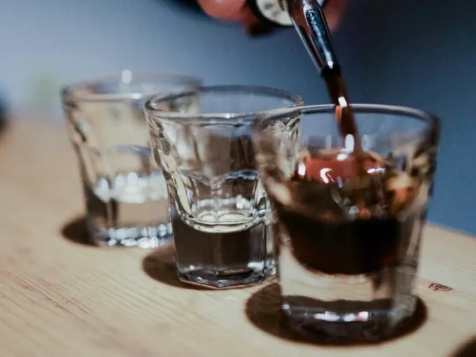 Unum: Un Brindis por la Humanidad en Tiempos de División