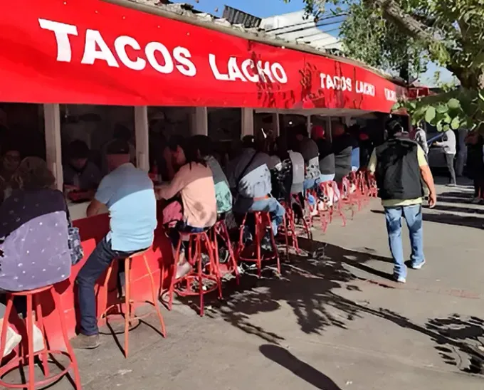 Lacho: los tacos que "paran el tráfico porque están bien buenos", tienen 34 años y más de 3,000 reseñas positivas. ¿Ya fuiste?