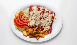 Taquería Juárez, ícono regiomontano ya tiene su "platillo icónico de Nuevo León": Enchiladas