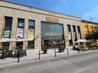 Mercados de NL. 15 restaurantes, antigüedades, cerveza artesanal, vinos, carnes selectas... en Mercado Barrio Antiguo: el más 'fresa' del centro de MTY