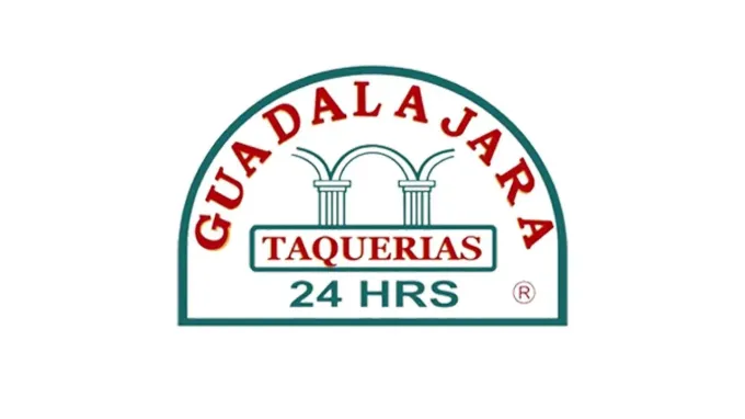 Taquerías icónicas. ¿Tacos 24/7? Sí. En San Nicolás, Taquería Guadalajara ofrece tacos de barbacoa bañados estilo tlaquepaque desde 1981