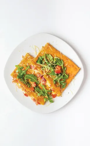 Jamón serrano, piñones y queso de cabra: Basquaise, la crepa gourmet de Mon Paris que ya es reconocida como "Platillo Icónico de Nuevo León"