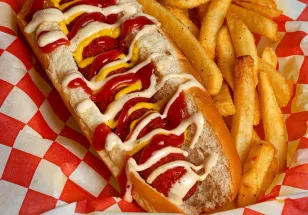 ¡Por fin! Los festivales musicales ya intentan consolidar su propuesta gastronómica. ¡Ya basta de solo hot dogs y Takis a precios de Rib-eye! — Gastronomía en Monterrey, Nuevo León