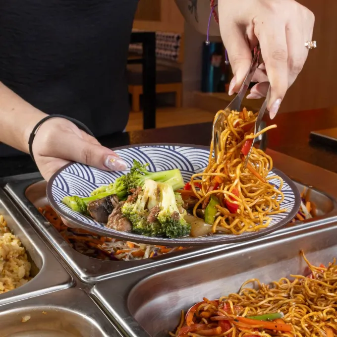 Las tendencias gastronómicas en Nuevo León se contradicen entre sí. Después de la comida 'fit' parece que siguen los buffets... ¿Por qué será?