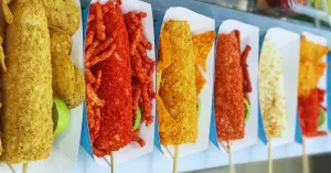 Ruta de mercados. Mercado del Chorro: fin de semana en la tarde, comida sudamericana, antojos, productos orgánicos, música de los 60, karaoke y hasta pasillo vegano