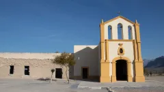 Recorridos por NL. Entre carretera y desierto, la escasa pero auténtica oferta gastronómica de Mina: machacado, nieve de pitahaya, milanesa y bistec en salsa