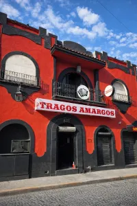 En Barrio Antiguo ya hay una cantina especializada en música norteña. "Tragos Amargos" recién abre sus puertas y celebrará con grupos, pista y DJ el 10 y 11 de abril — Gastronomía en Monterrey, Nuevo León